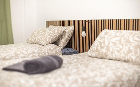 Stylish Luxury Apartment At Ampelokipi Metro Station