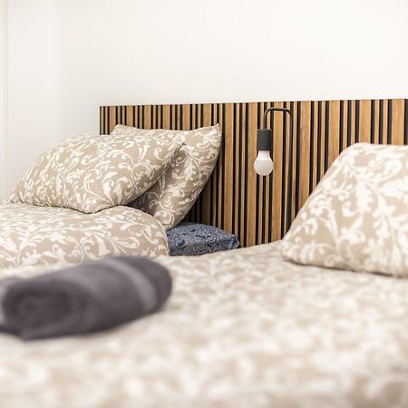 Stylish Luxury Apartment At Ampelokipi Metro Station Atene Esterno foto