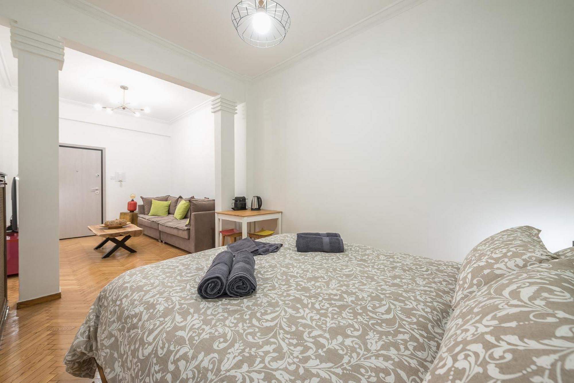 Stylish Luxury Apartment At Ampelokipi Metro Station Atene Esterno foto