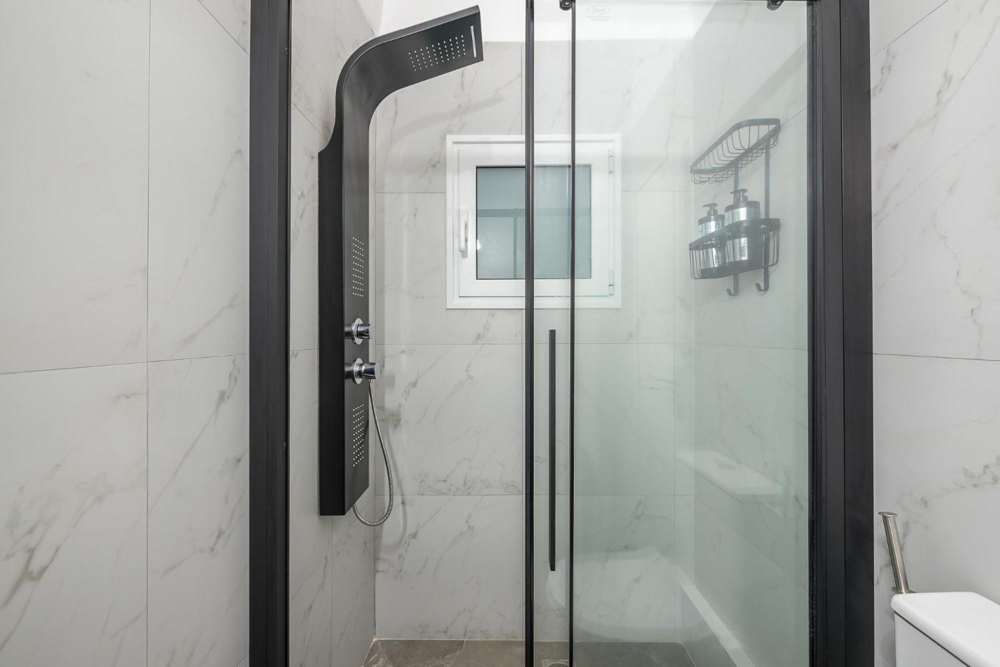 Stylish Luxury Apartment At Ampelokipi Metro Station Atene Esterno foto