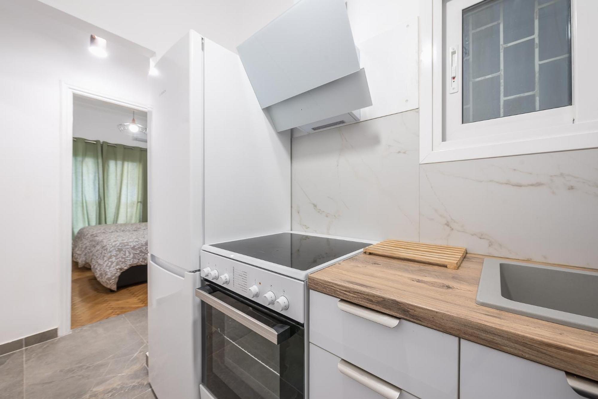 Stylish Luxury Apartment At Ampelokipi Metro Station Atene Esterno foto