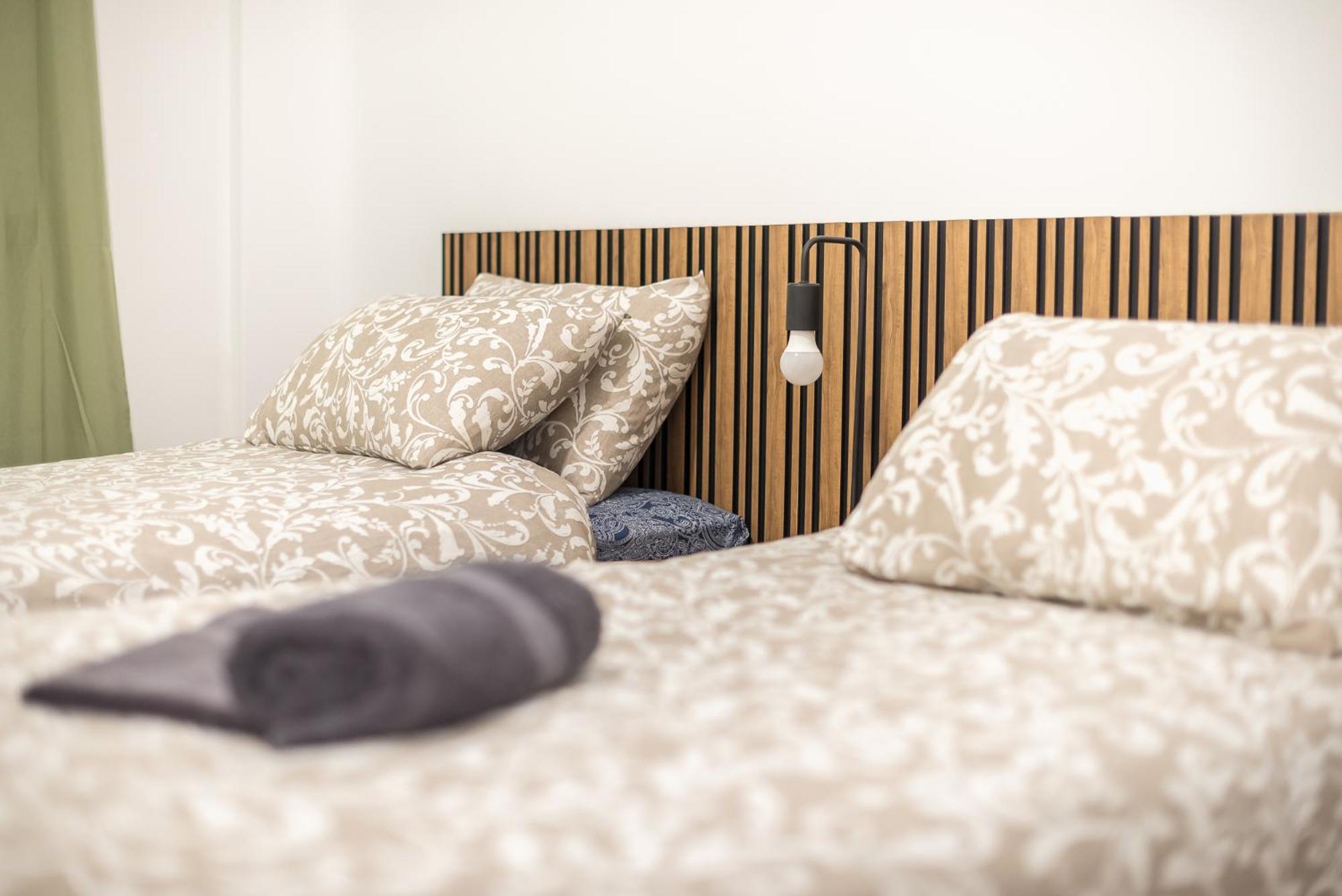 Stylish Luxury Apartment At Ampelokipi Metro Station Atene Esterno foto
