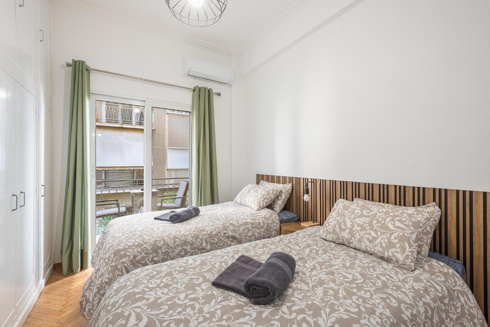 Stylish Luxury Apartment At Ampelokipi Metro Station Atene Esterno foto