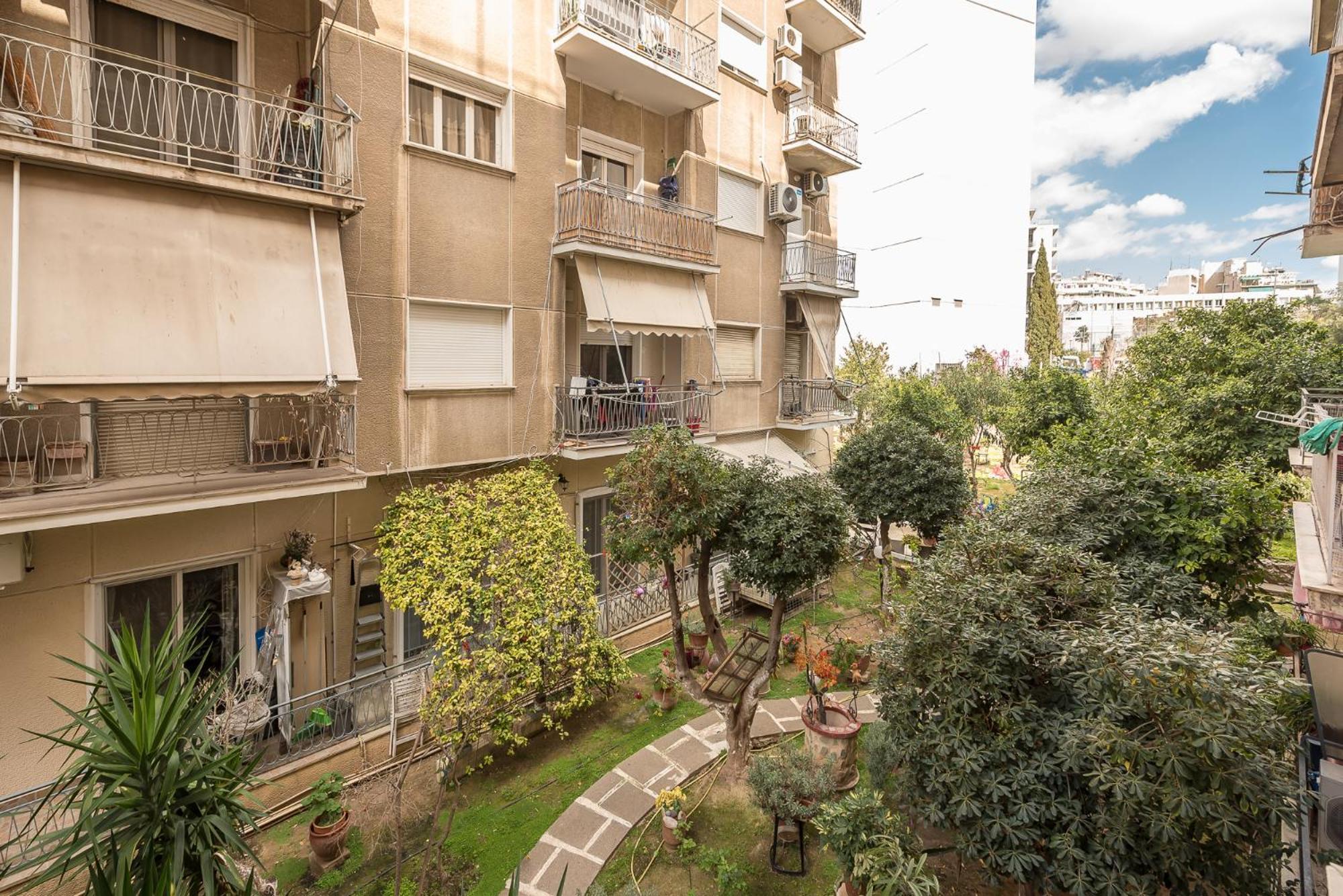 Stylish Luxury Apartment At Ampelokipi Metro Station Atene Esterno foto