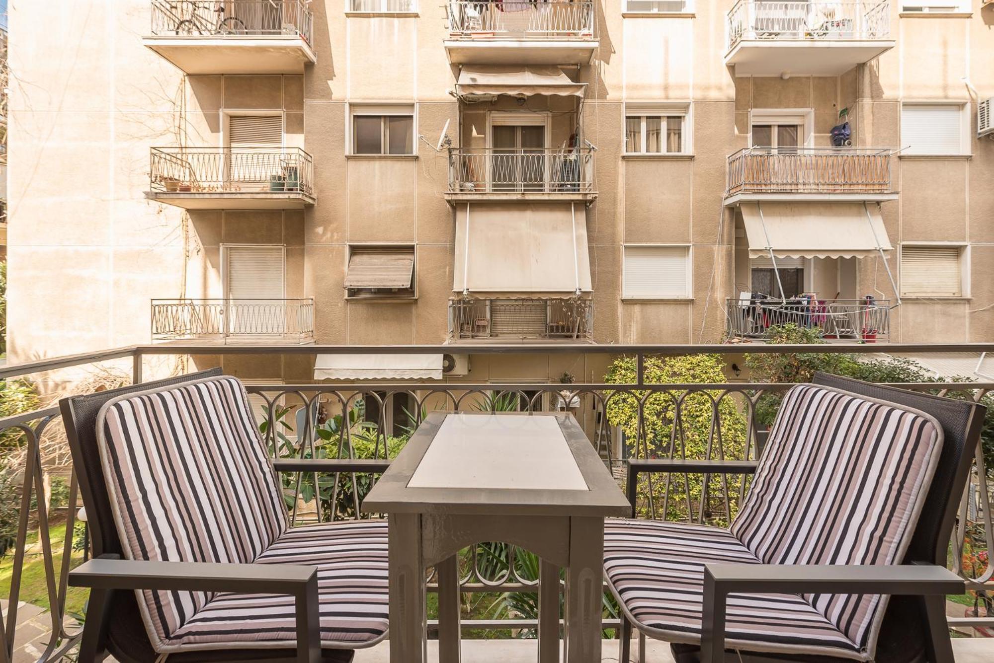 Stylish Luxury Apartment At Ampelokipi Metro Station Atene Esterno foto