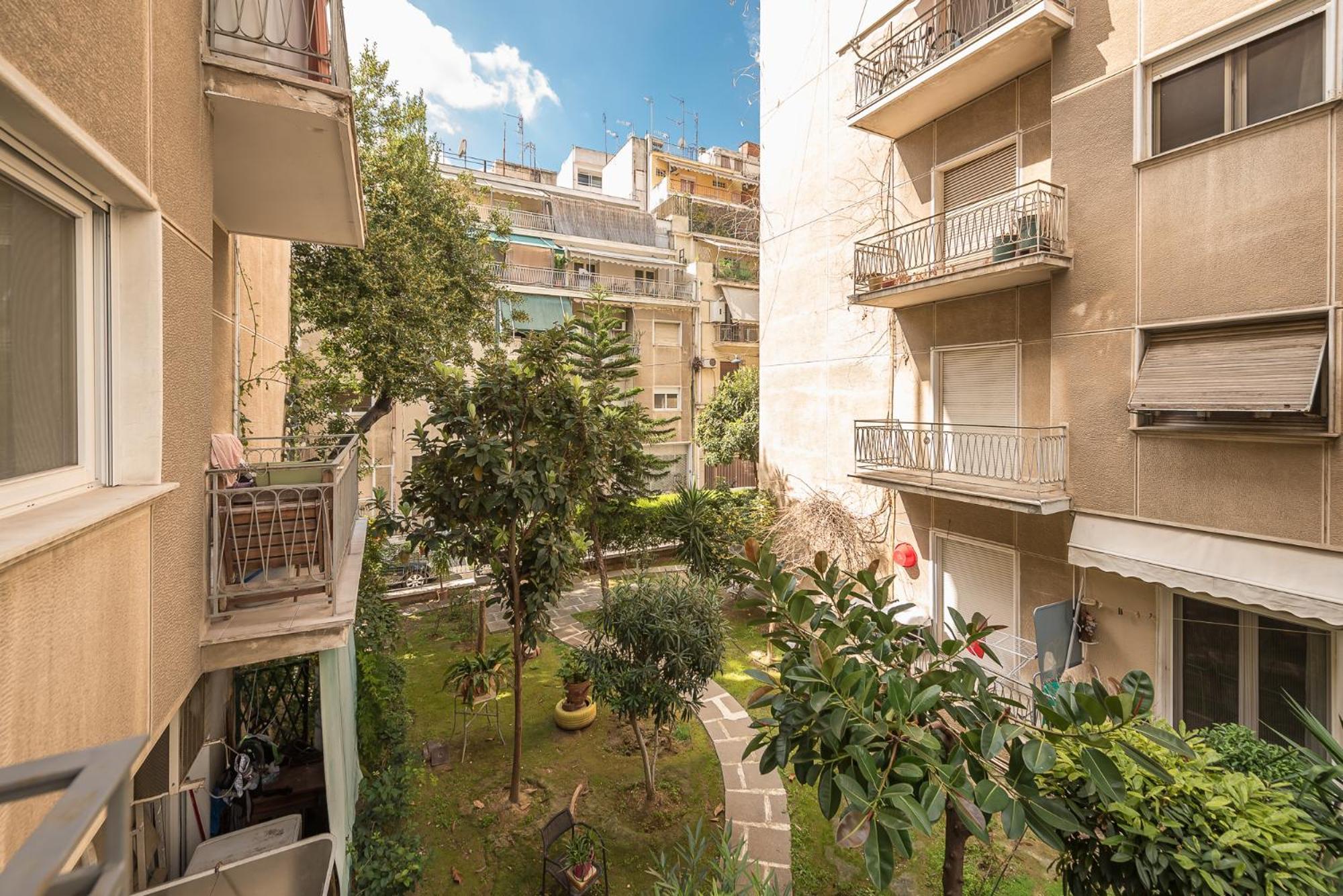 Stylish Luxury Apartment At Ampelokipi Metro Station Atene Esterno foto